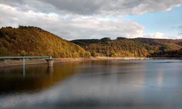 Leuchtturm am See